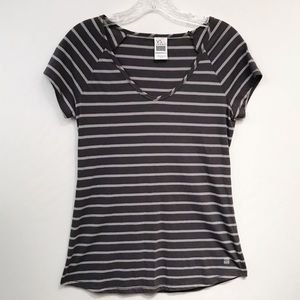 Victoria’s Secret Women’s VSX Sports Tee Size‎ Small